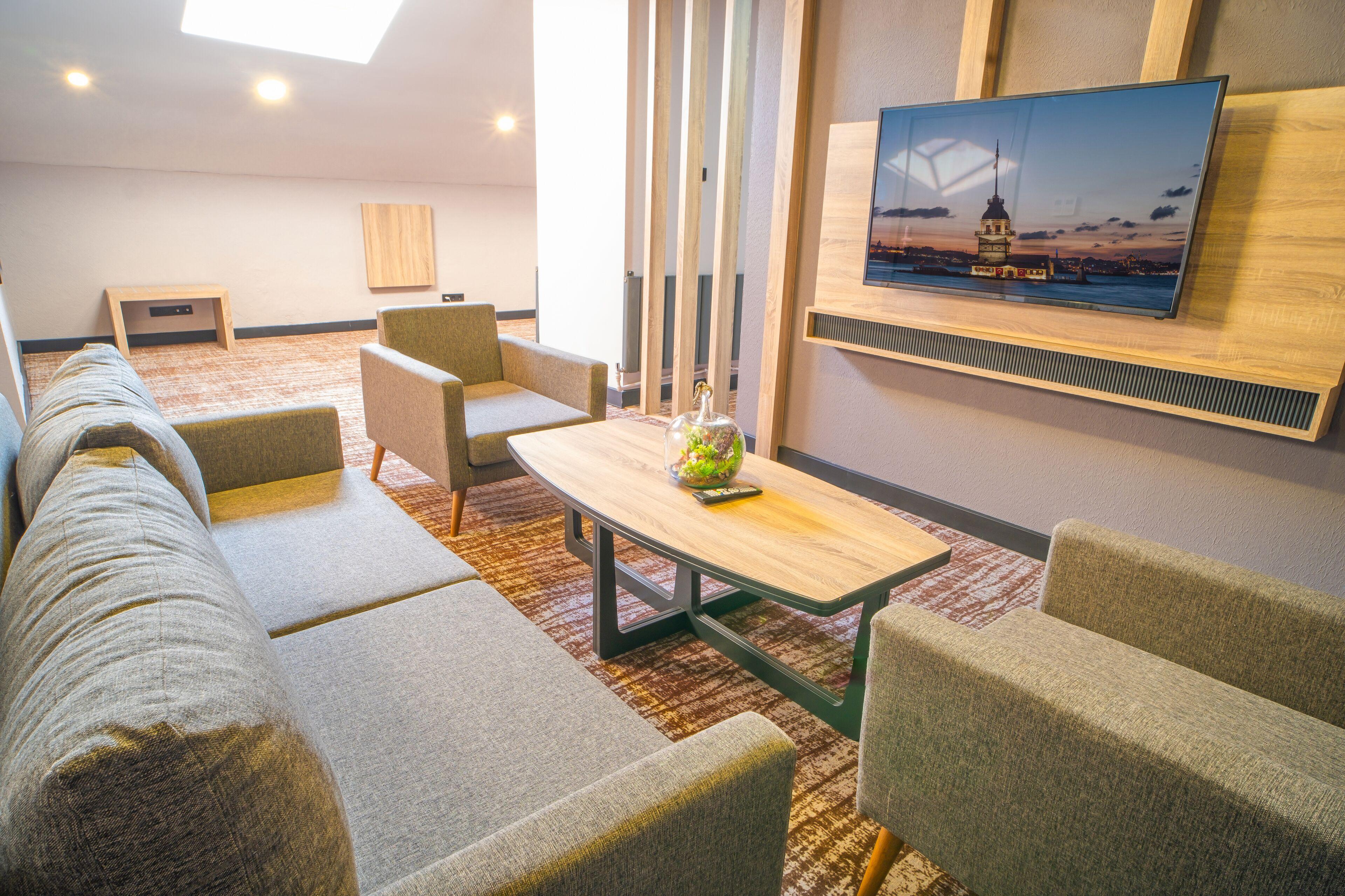 Mayi Hotel — Photos 2
